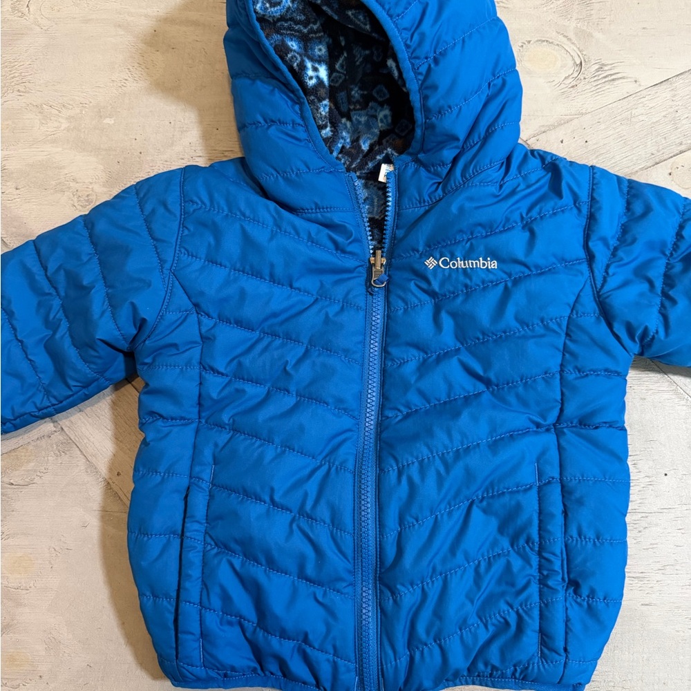 Columbia reversible Blue printed and Bright Blue Quilted Hooded Jacket 4T EUC